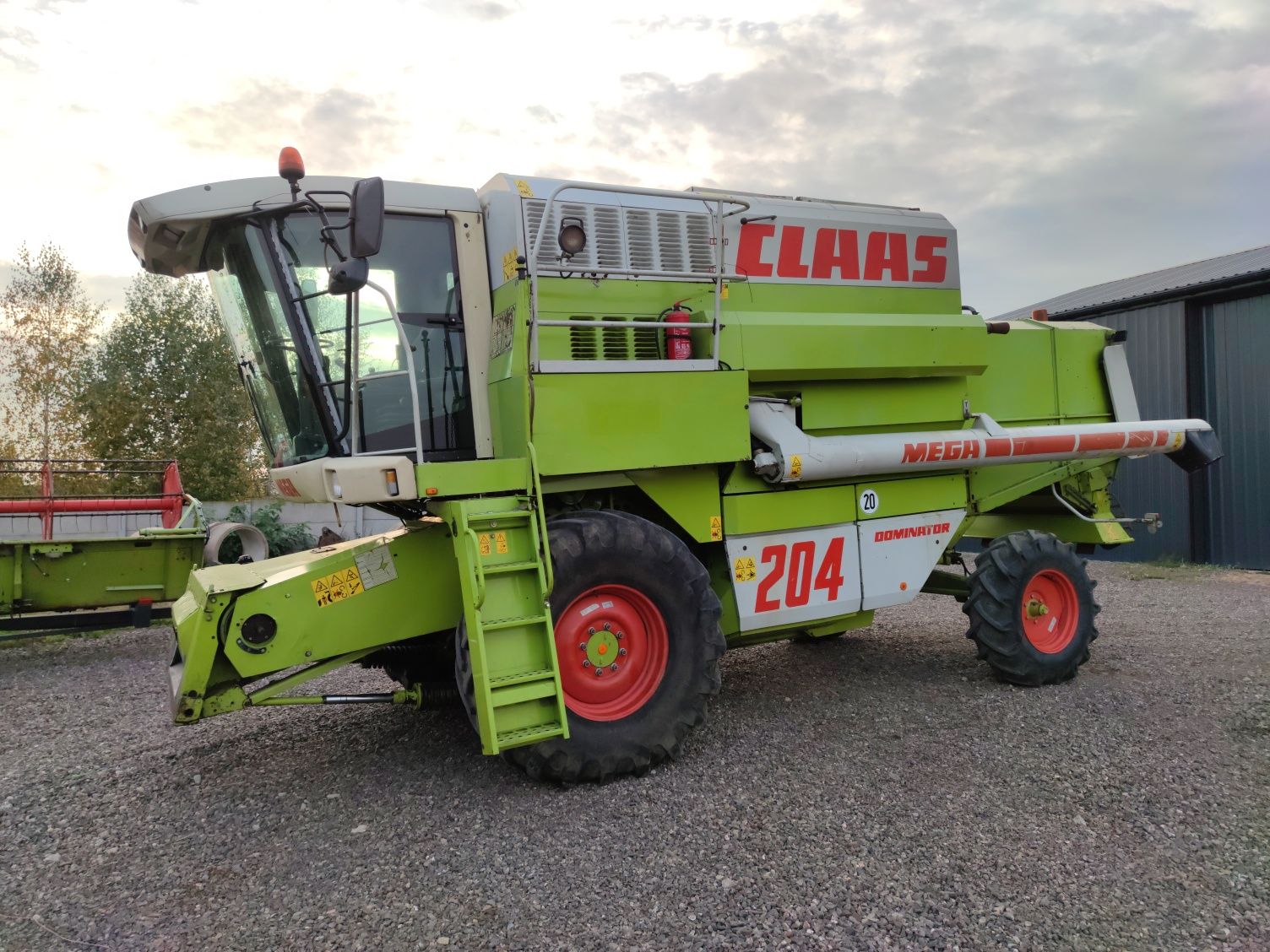 CLAAS MEGA 204 Dominator Lexion