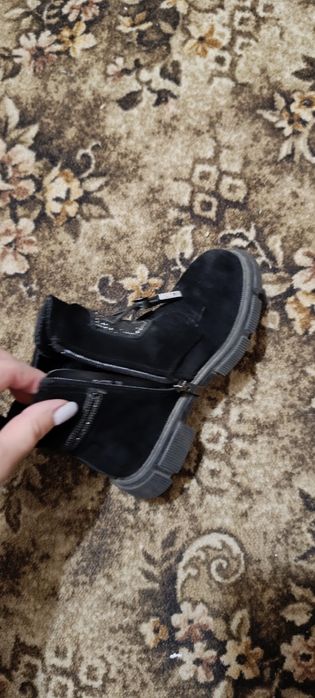 Ботинки осінні 29 розмір замш