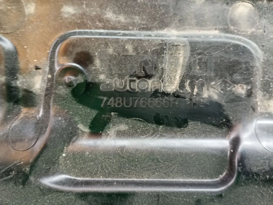 Blindagem inferior da carroçaria RENAULT Clio V (BF_)