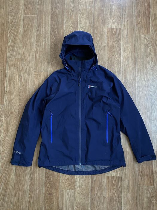 Жіноча куртка Berghaus з мембраною gore-tex