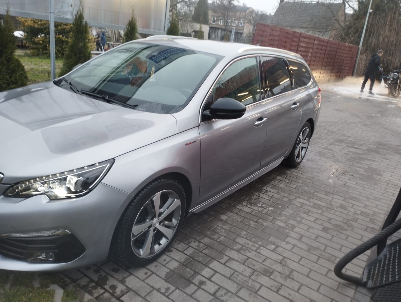 Sprzedam Peugeot 308 GT Line + GRATIS komplet opon zimowych