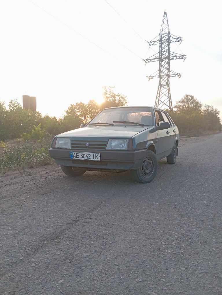 Продам ваз 21099