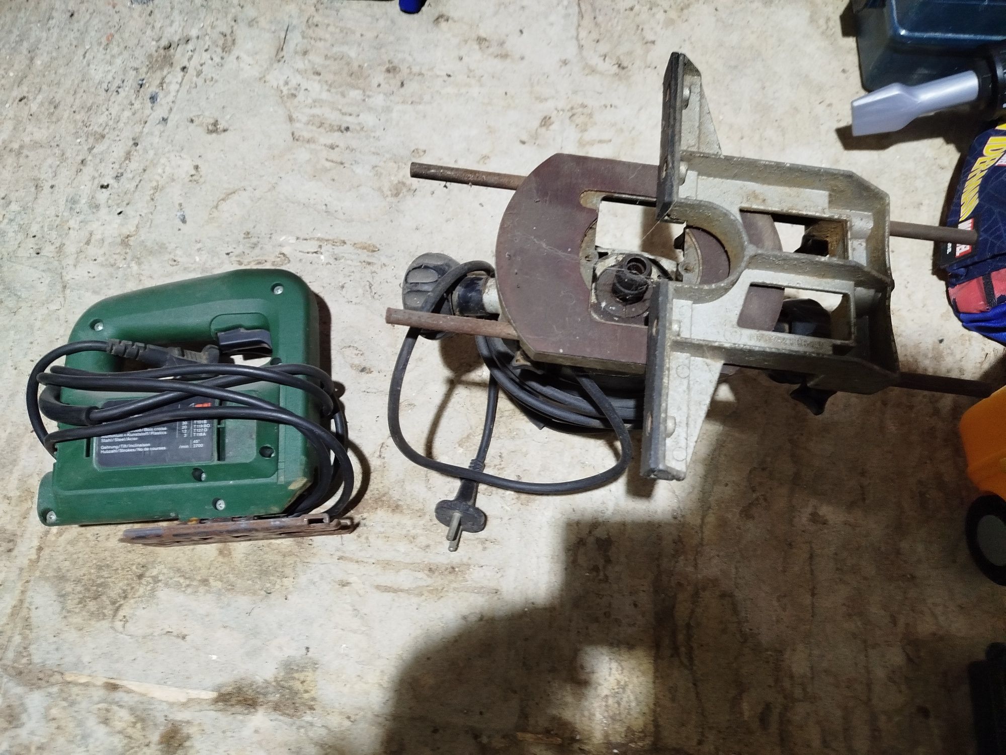 Vende-se conjunto de máquinas e ferramentas