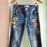 Calças ganga floridas, Zara, n. 38
