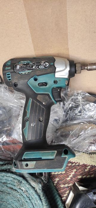 MAKITA zakretarka dtd157 wiertarka klucz udarowy bateria ładowarka 18v