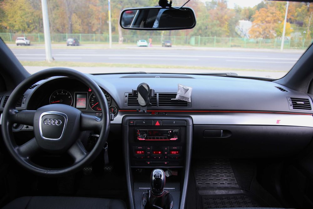 Продам Audi A4 2005