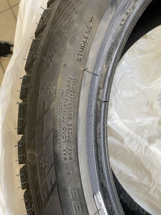 Продам шини KAPSEN AW-33 225/44R17 94H