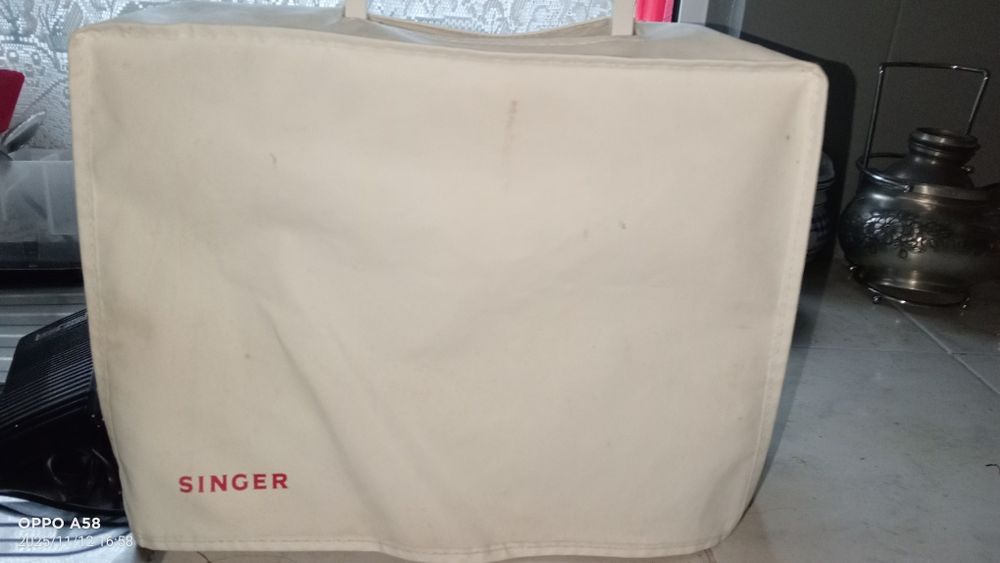 Maquina de costura Singer