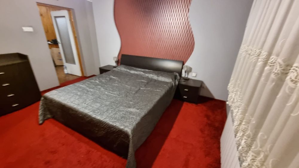 Meble do sypialni solidne łóżko szafa komoda szafki nocne
