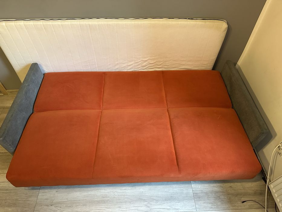 Wersalka/kanapa w dobrym stanie