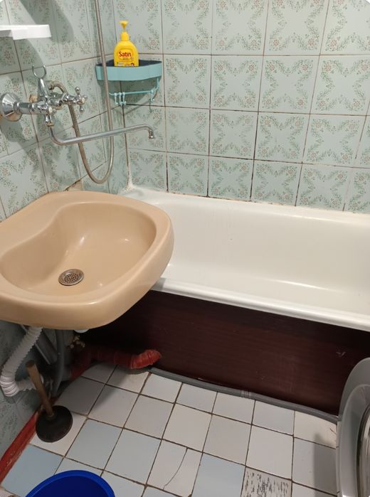 Сдам 3 комнатную квартиру Хортицкой район