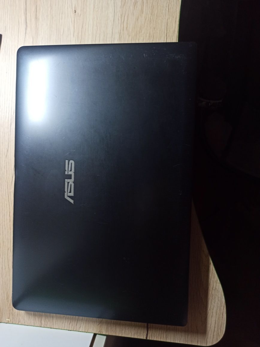 Laptop biurowy Asus
