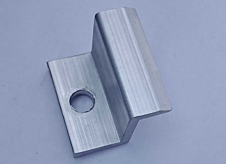 Притиск алюмінієвий торцевий 35 мм для  кріплення сонячних панелей