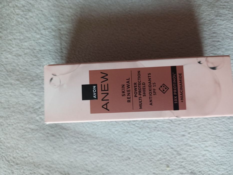 Krem przeciwstarzeniowy do twarzy Avon Anew 15 SPF na dzień 50 ml