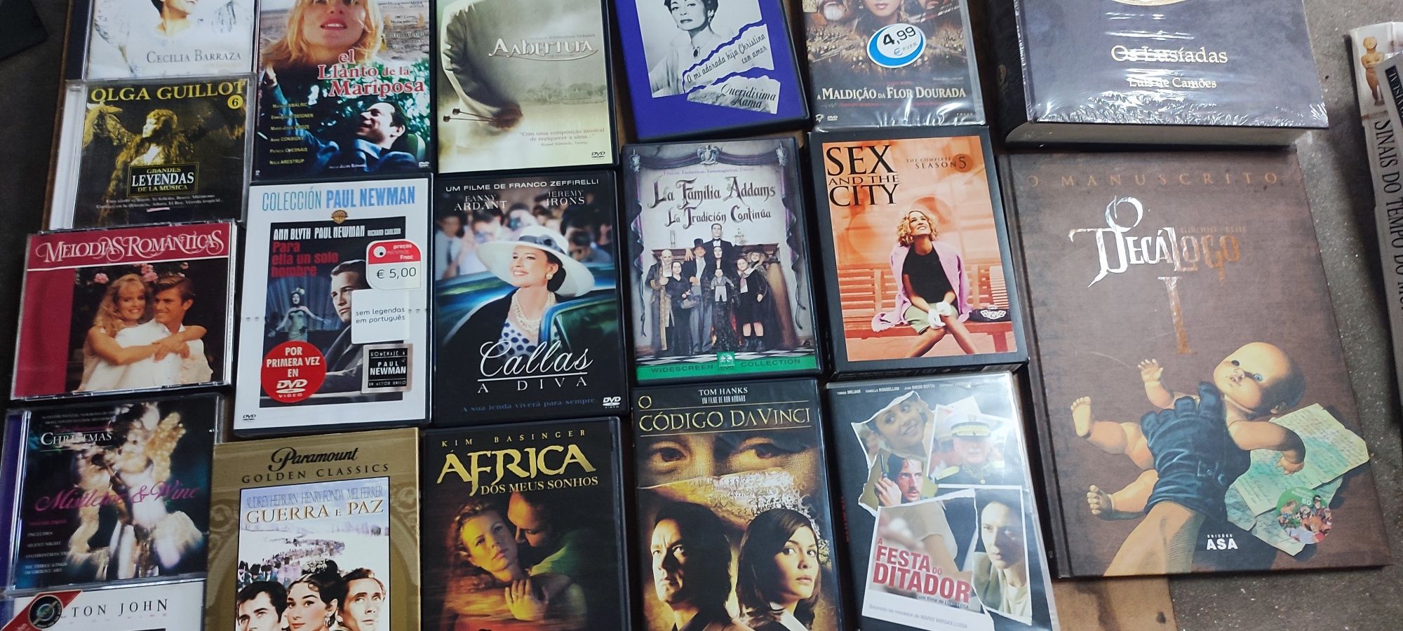 Vendo conjunto de DVDs bom  preço