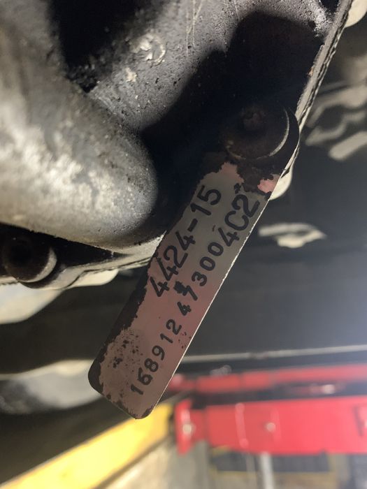 Роздатка Кіа Соренто 1 2.5 дизель кардан роздільна коробка Srento