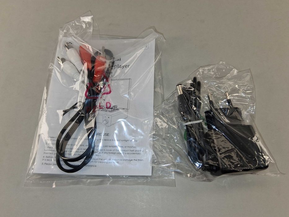 C226 Odtwarzacz Vintage Player A6 z Głośnikami Stereo i USB