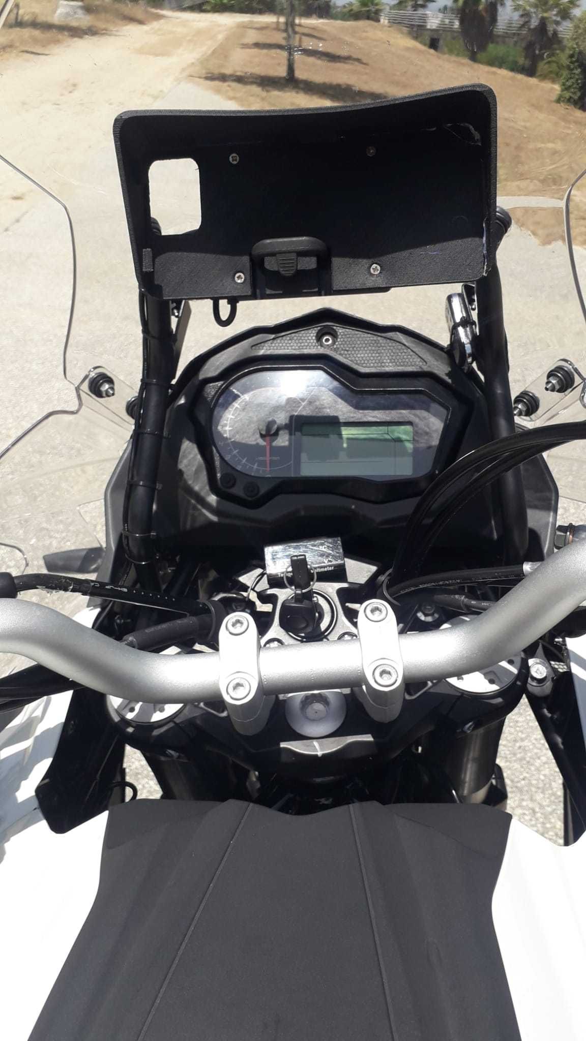 Benelli TRK 502 c/ malas ano 2019