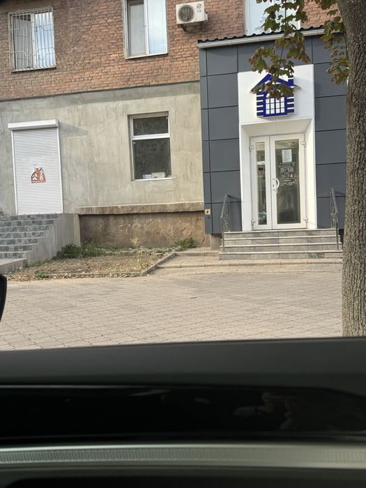 новый ремонт. Красная линия 97 квартал .,80кв м гагарина 37