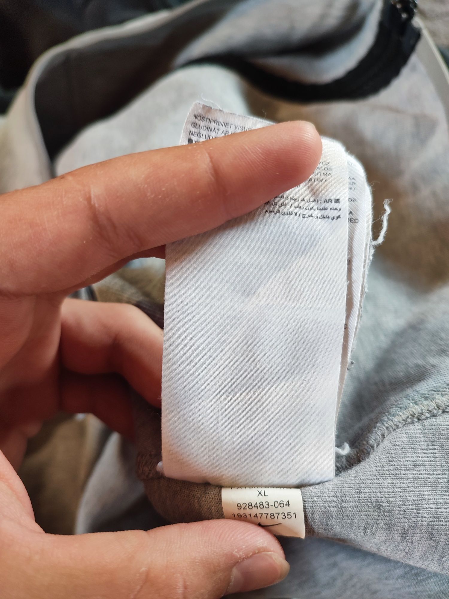 Оригінальний Nike tech fleece в сіро-чорному кольорі