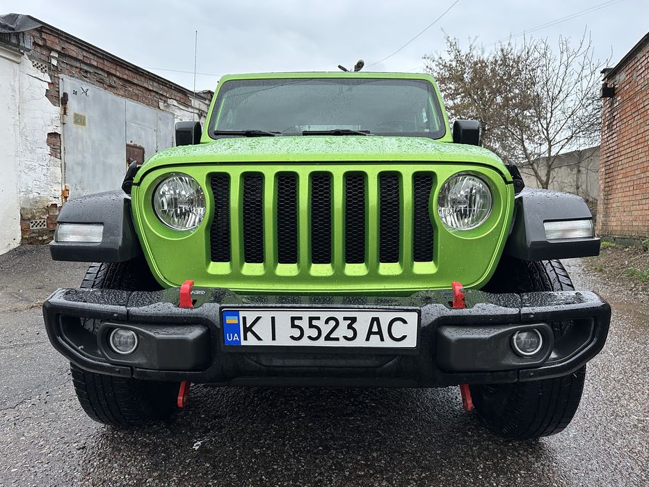Jeep Wrangler Sport edition в ідеальному стані