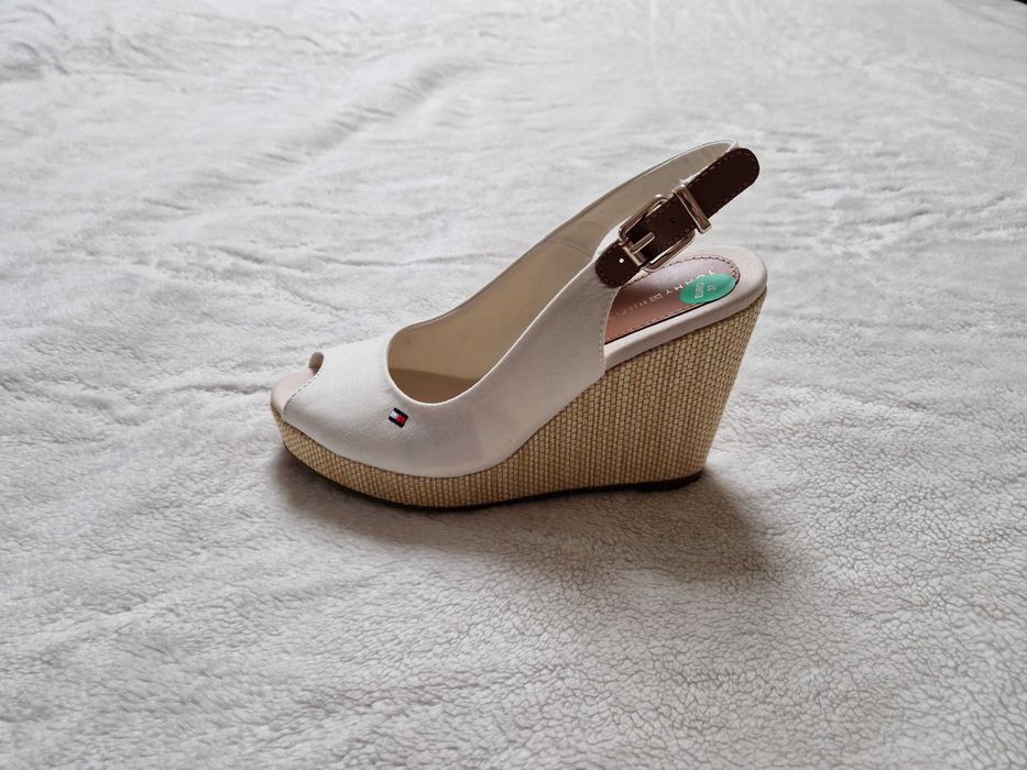 Nowe buty sandały damskie na koturnie Tommy Hilfiger rozmiar 37