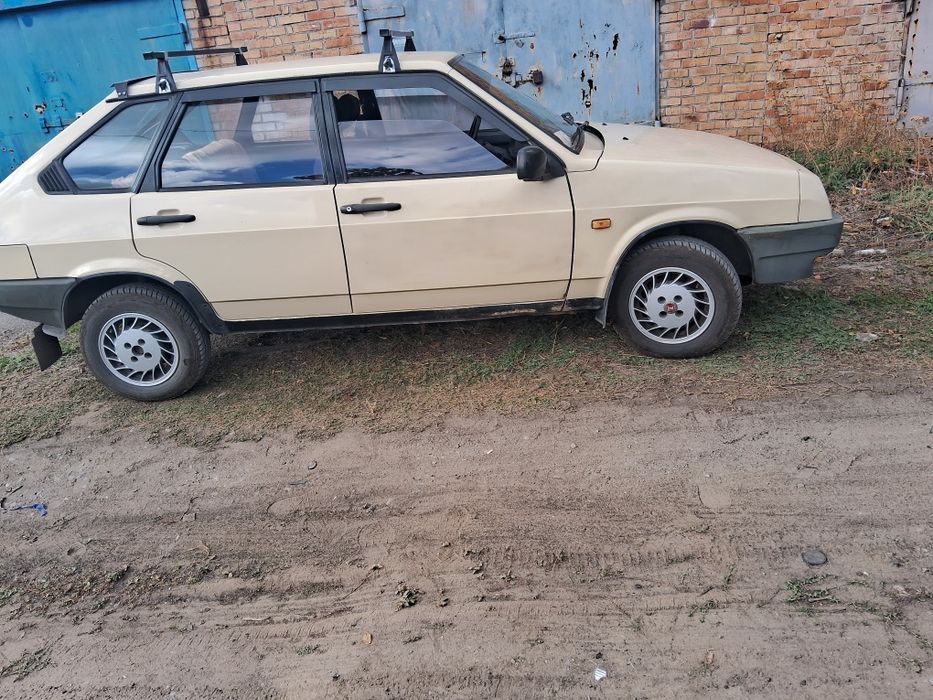 Гарне авто ваз 09 1989 р.