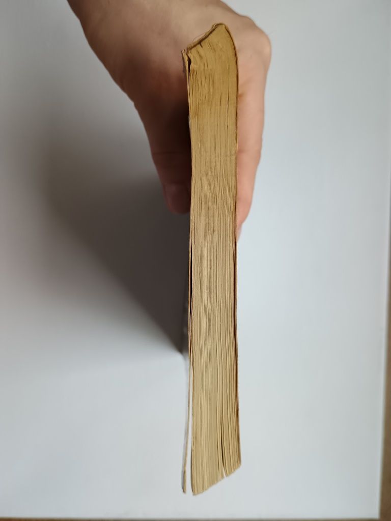 W. Suworow. Akwarium. Wyd.III, wyd. Editions Spotkania, 1992r.
