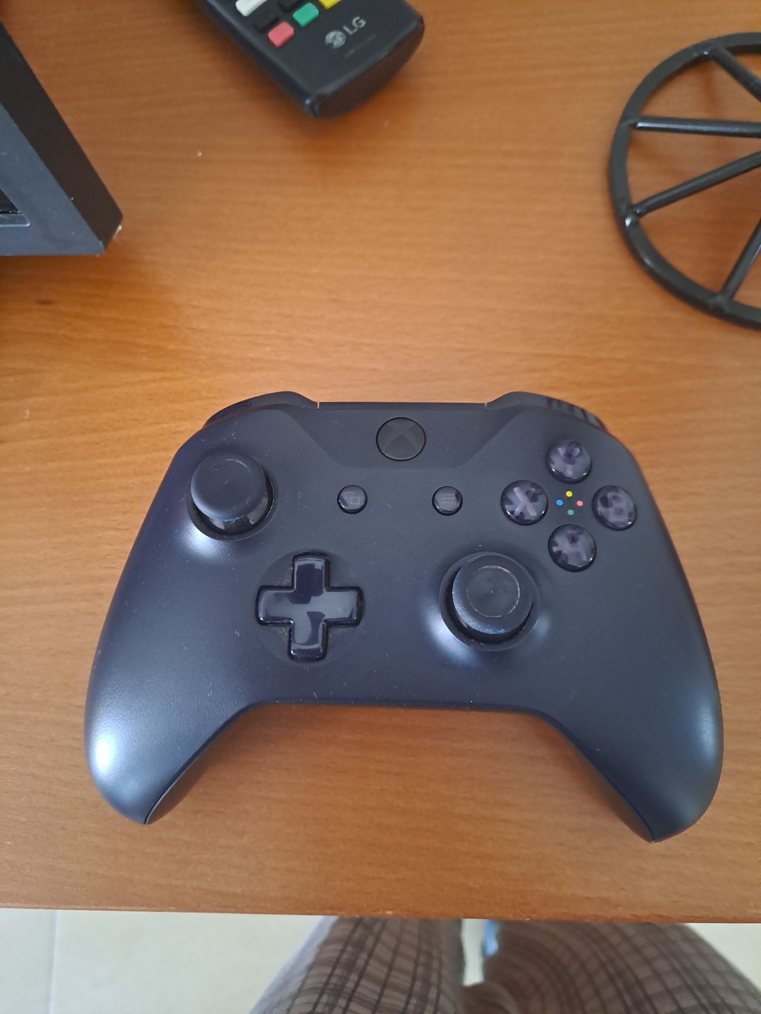 Xbox one (jogos, comandos, volante e pedais)