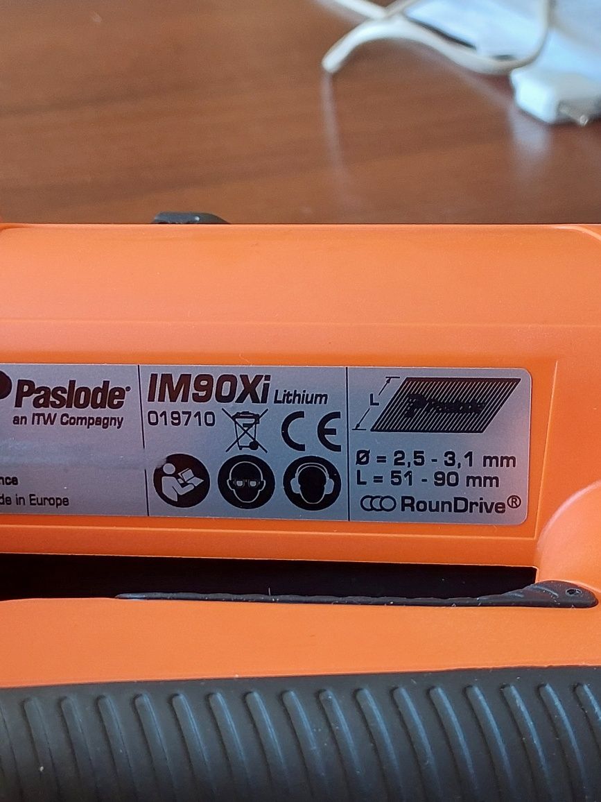 Новый аккумуляторный газовый гвоздезабивной пистолет Paslode IM 90 XI