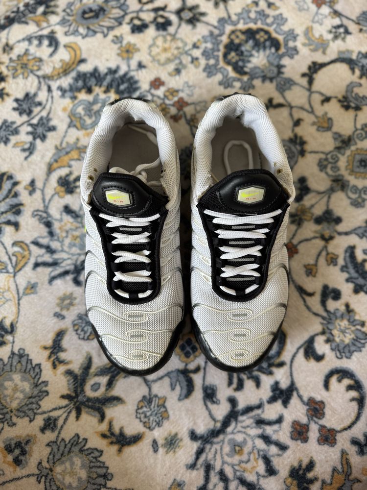 Air Max Plus RF GS 'White Volt'