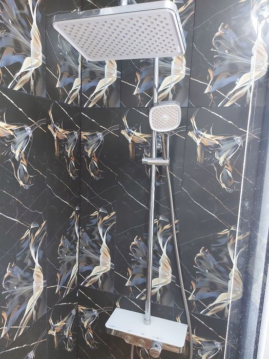 Душова система з термостатом Devit