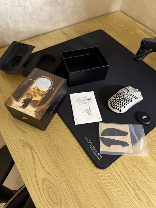 Finalmouse ulx prophecy clix L