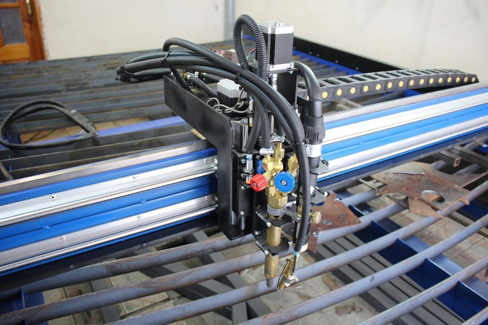 Станок плазмової різки з ЧПУ; STARFIRE автономний контролер; плазморіз