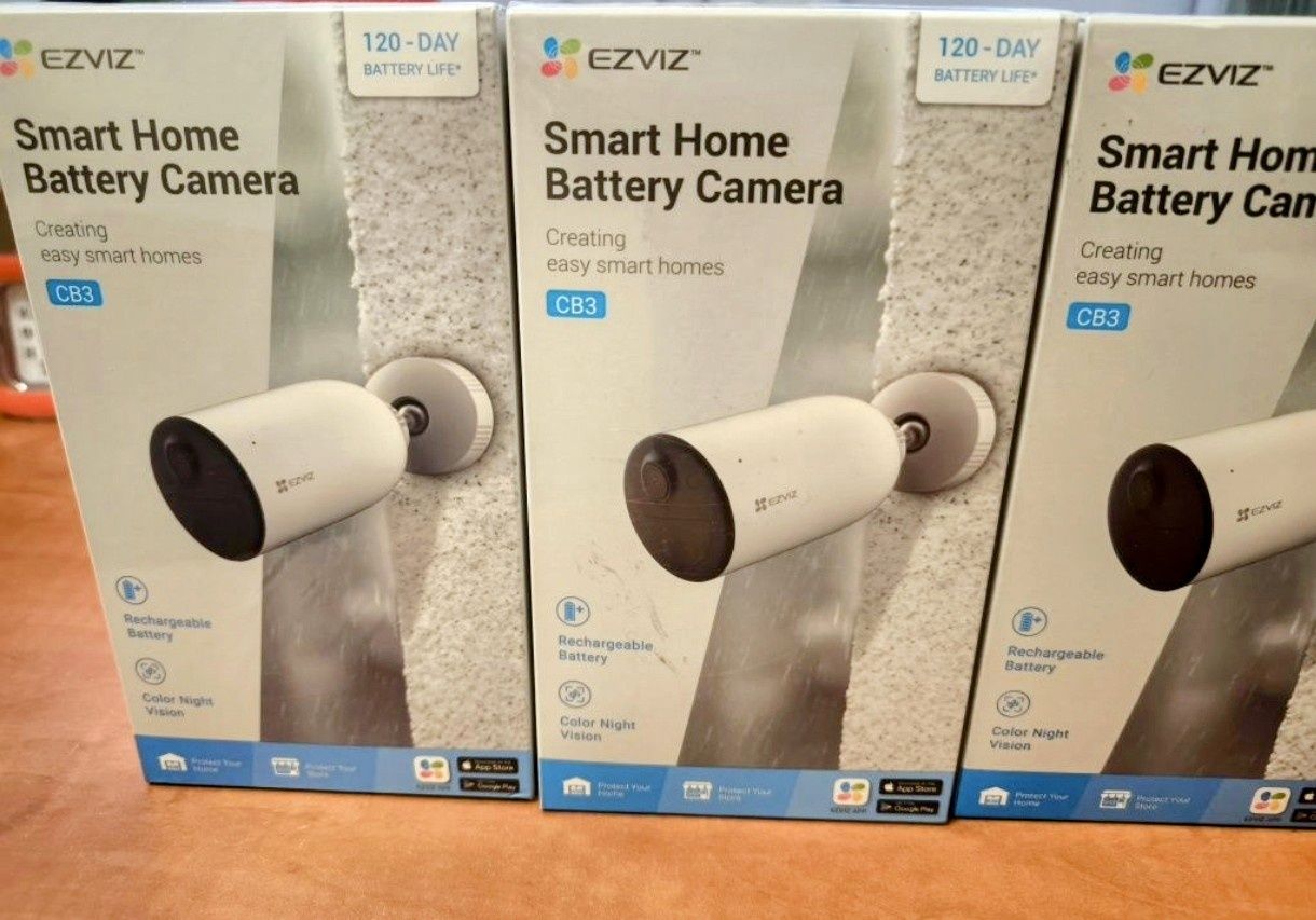 KAMERY EZVIZ zewnętrzne – Nowe, 2K+, WiFi, akumulatorowe, wysyłka.