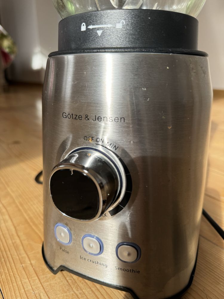 Blender kielichowy GÖTZE & JENSEN 1200W