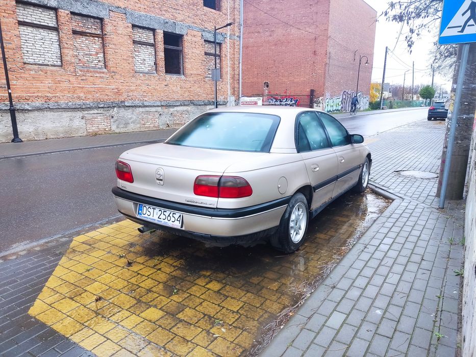 Opel Omega 2,5 V6