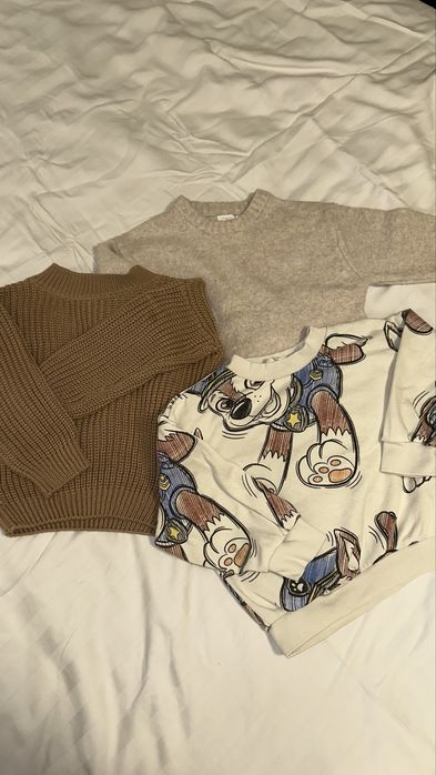 Дитячий одяг , светри