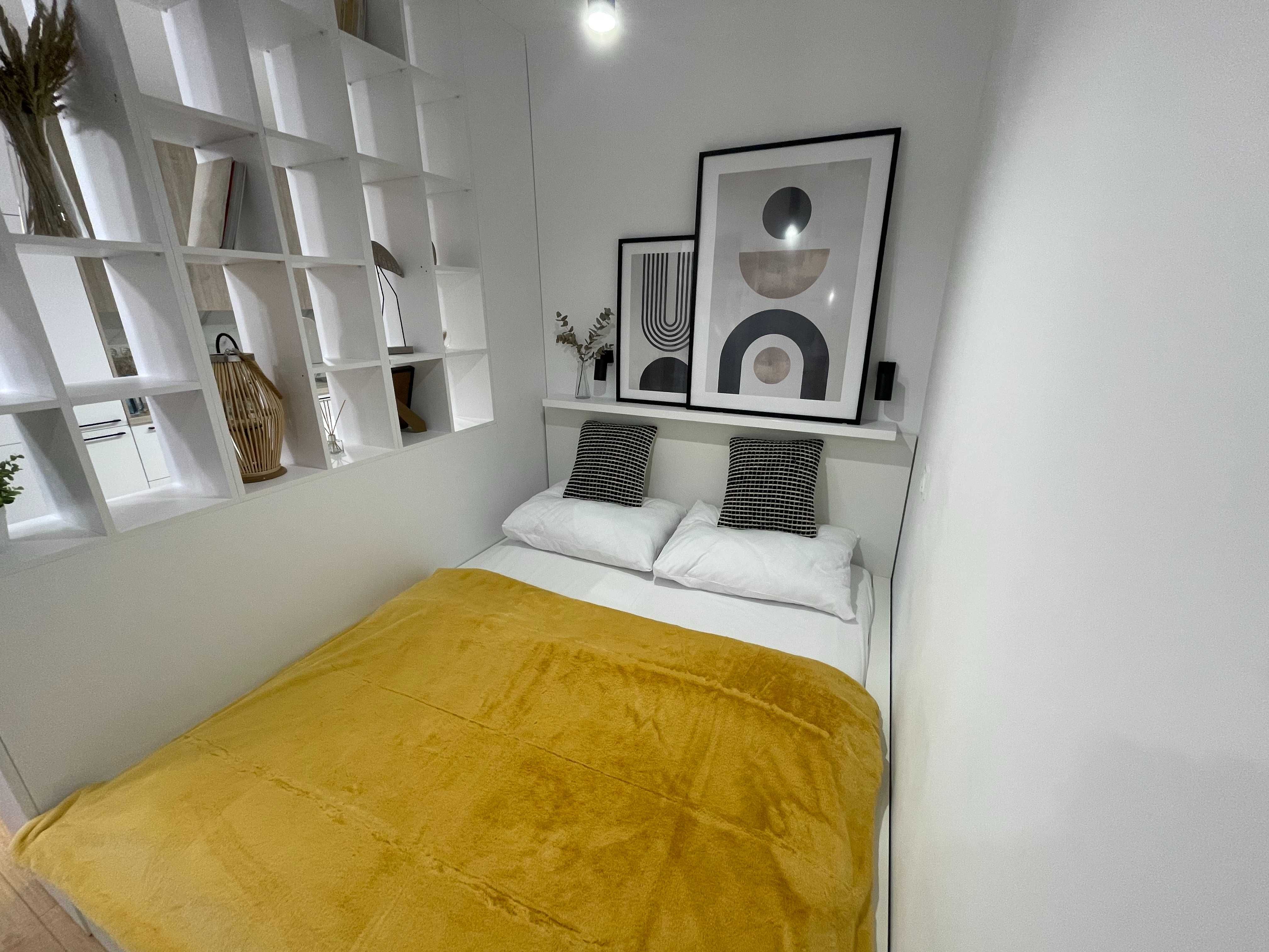 Nowoczesny Yellow apartament ONRest w centrum , przy RYNKU , na doby