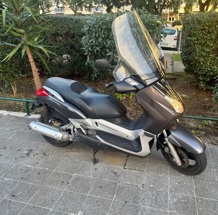 X-MAX 250 - Ano 2006 - 31mik KM