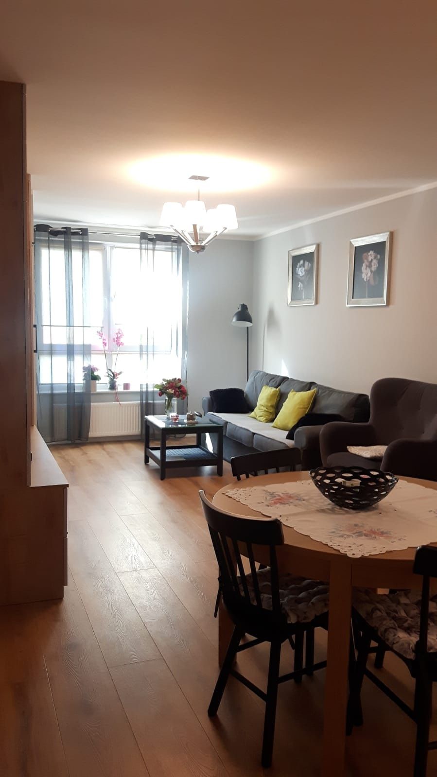 Wynajmę apartament w centrum Kołobrzegu blisko morza .