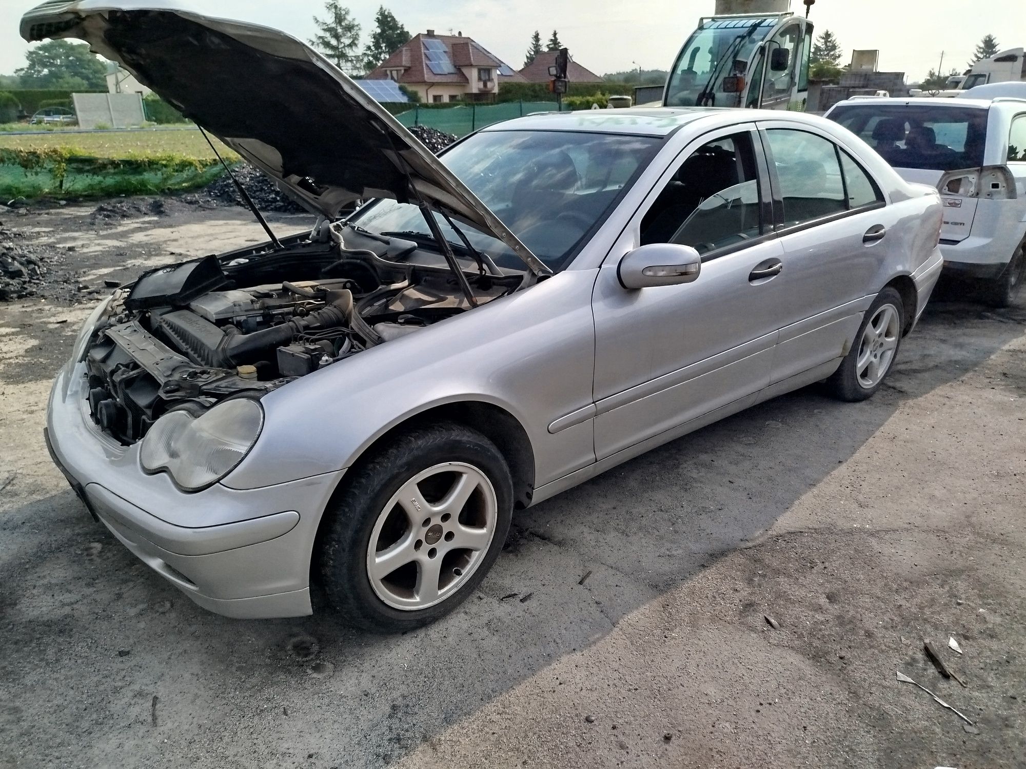 Mercedes W203 koła alufelgi z oponami 16 cali stan bdb wysyłka
