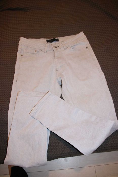 Spodnie jeansowe, męskie, jasno niebieskie, Reserved, W 28, jak nowe