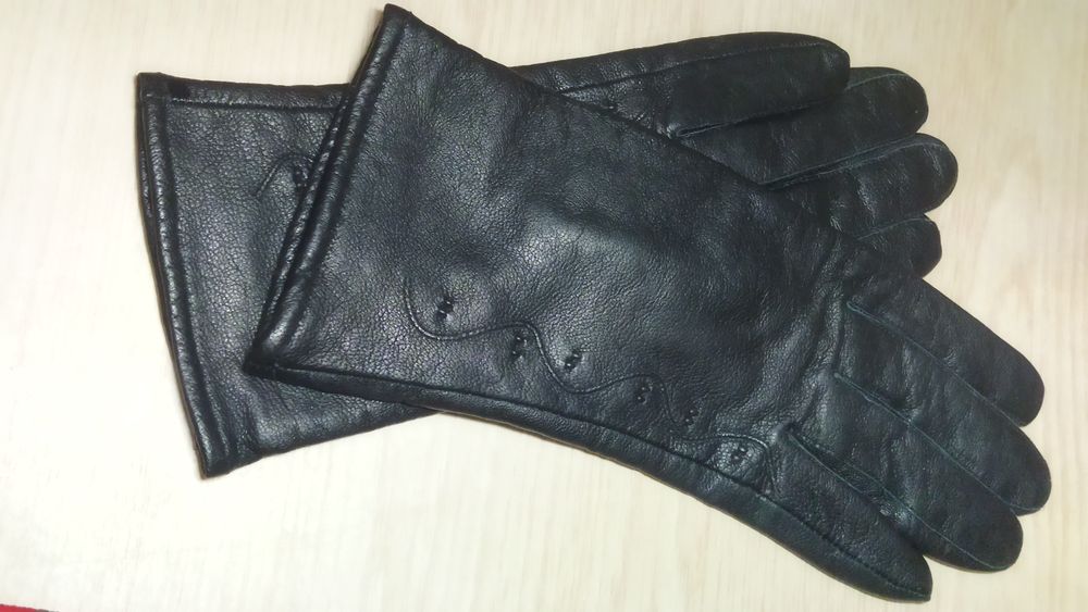 Перчатки кожаные женские новые