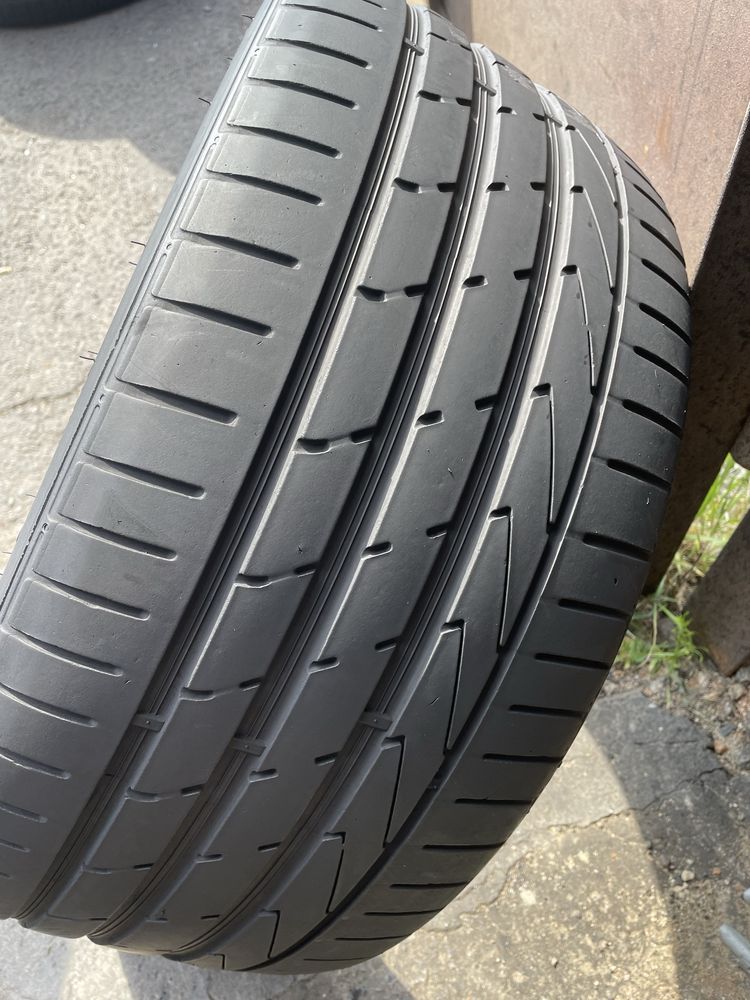 255/35/19 R19 Hankook Ventus S1 Evo2 (Korea)