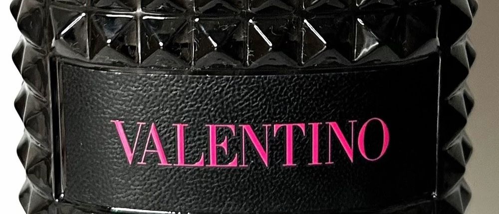 Valentino Born In Roma Extradose ( coral fantasy Intense )