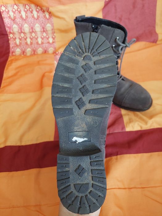 Ботінки жіночі, шкіряні