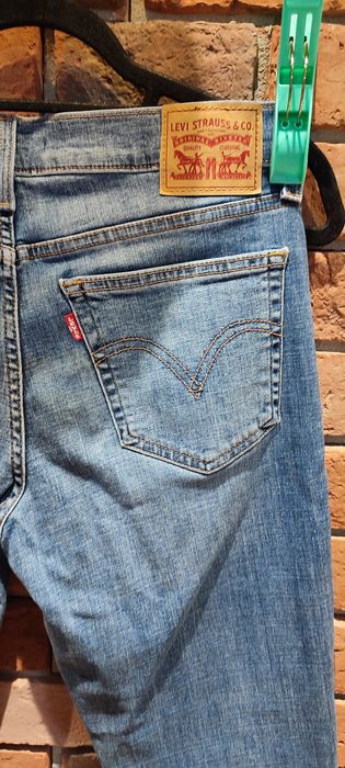 Damskie spodnie jeansowe " Levi's" roz S