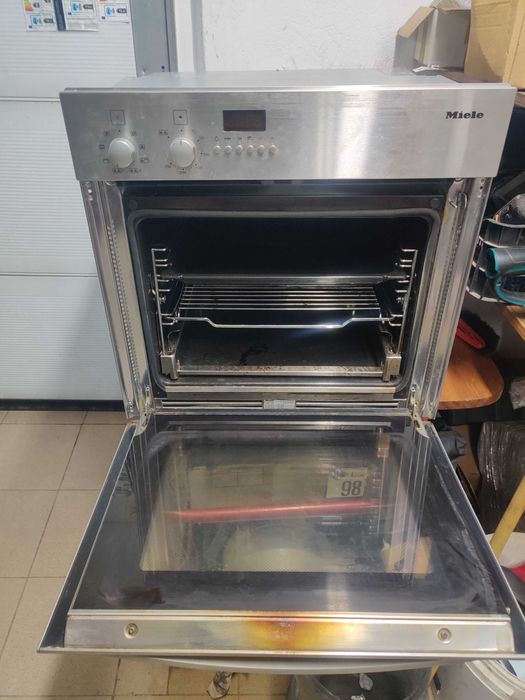 piekarnik miele h330-1bp 230V
