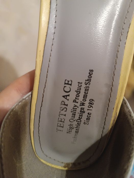 Віддам босоніжки 39 розмір